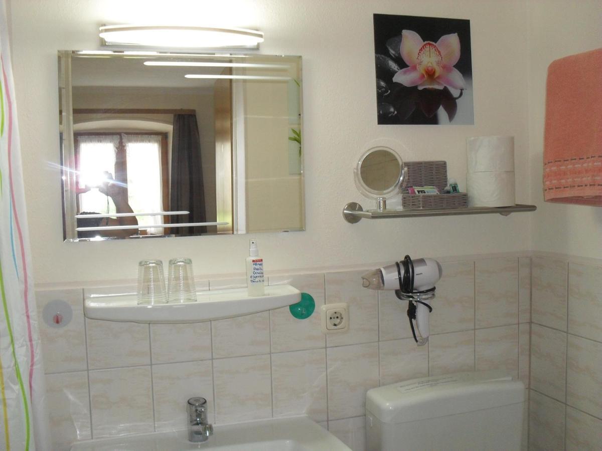 Dowis-Hof Apartment Сион-Зеебрук Екстериор снимка